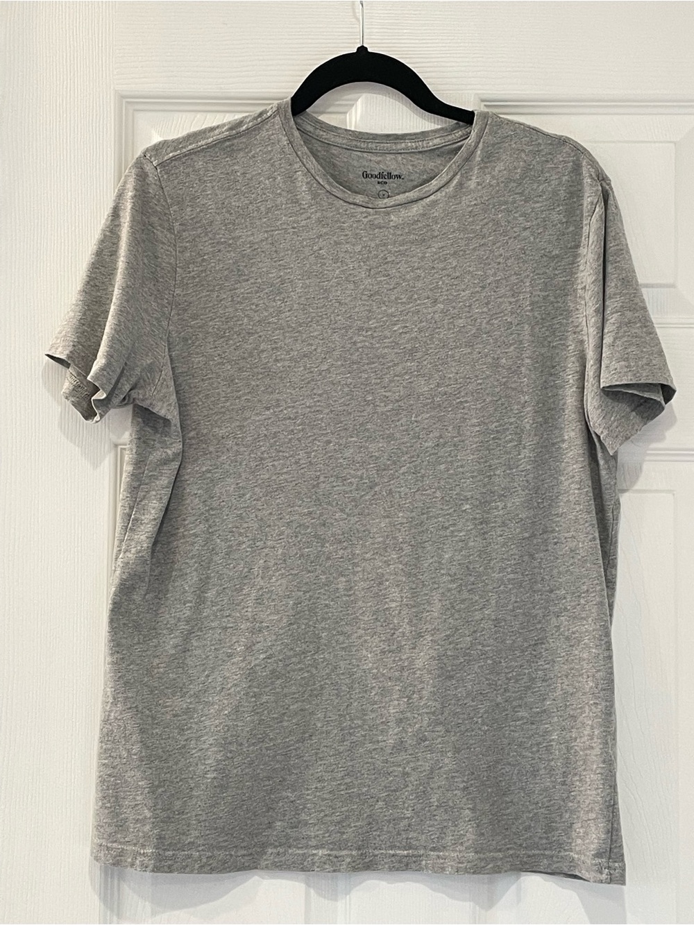 Goodfellow & Co Men's Light Gray Crew Neck Tee
